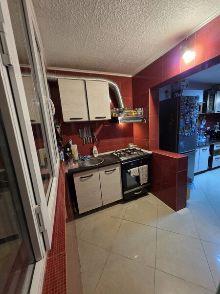 Soseaua Berceni, Spitalul Bagdasar Arseni, apartament 4 camere 80 mp.