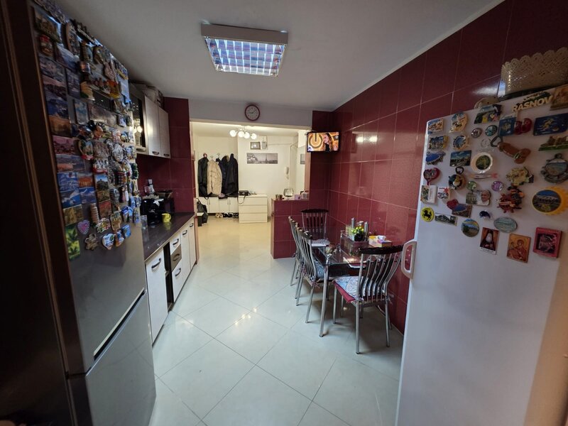 Soseaua Berceni, Spitalul Bagdasar Arseni, apartament 4 camere 80 mp.