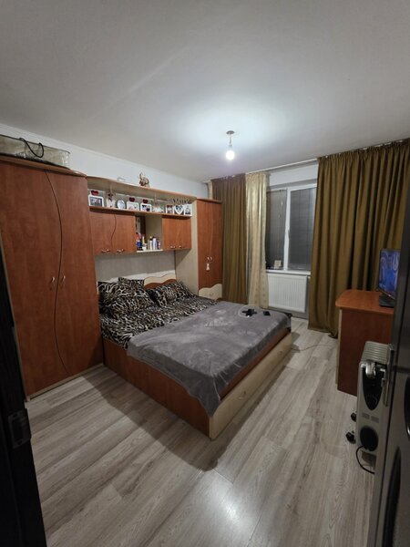 Soseaua Berceni, Spitalul Bagdasar Arseni, apartament 4 camere 80 mp.