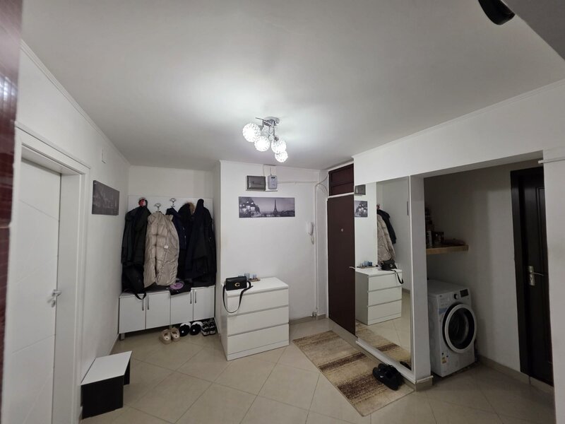 Soseaua Berceni, Spitalul Bagdasar Arseni, apartament 4 camere 80 mp.