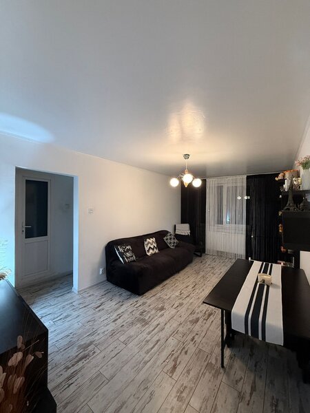 Soseaua Berceni, Spitalul Bagdasar Arseni, apartament 4 camere 80 mp.