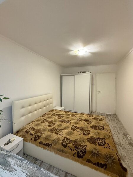 Soseaua Berceni, Spitalul Bagdasar Arseni, apartament 4 camere 80 mp.